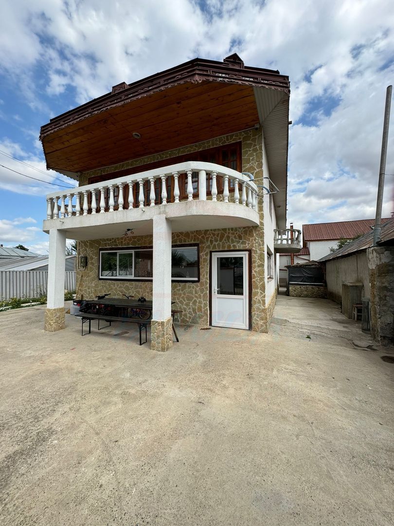 🏡 PROPRIETATE CU POTENȚIAL COMERCIAL ȘI LOCUINȚĂ | 62.000 € - Poză 2
