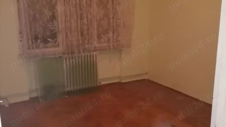 BRASADAS vinde apt 4 camere etaj 4/4 in centru. - Poză 6