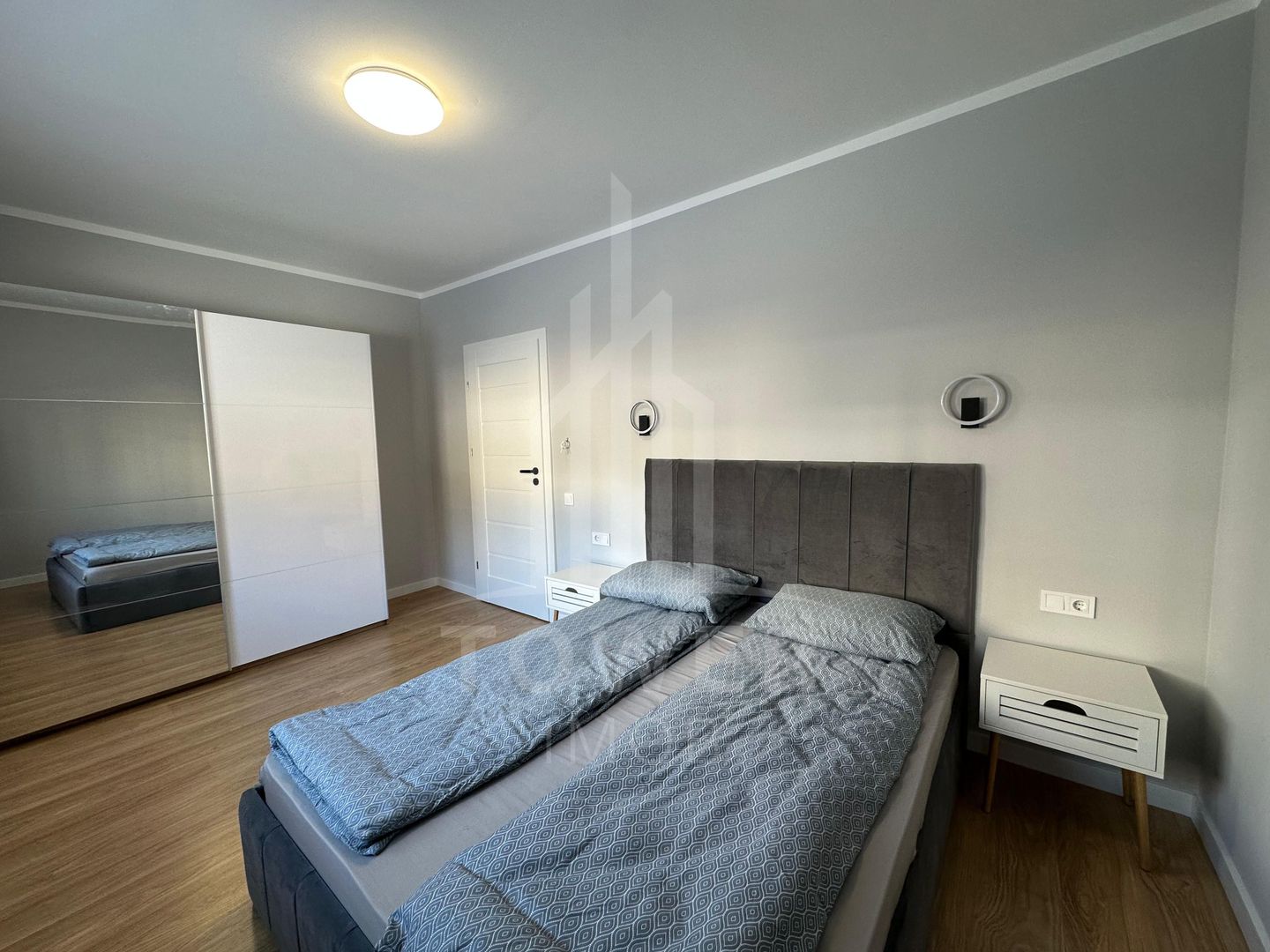 Apartament cu doua camere in zona vest - Poză 16