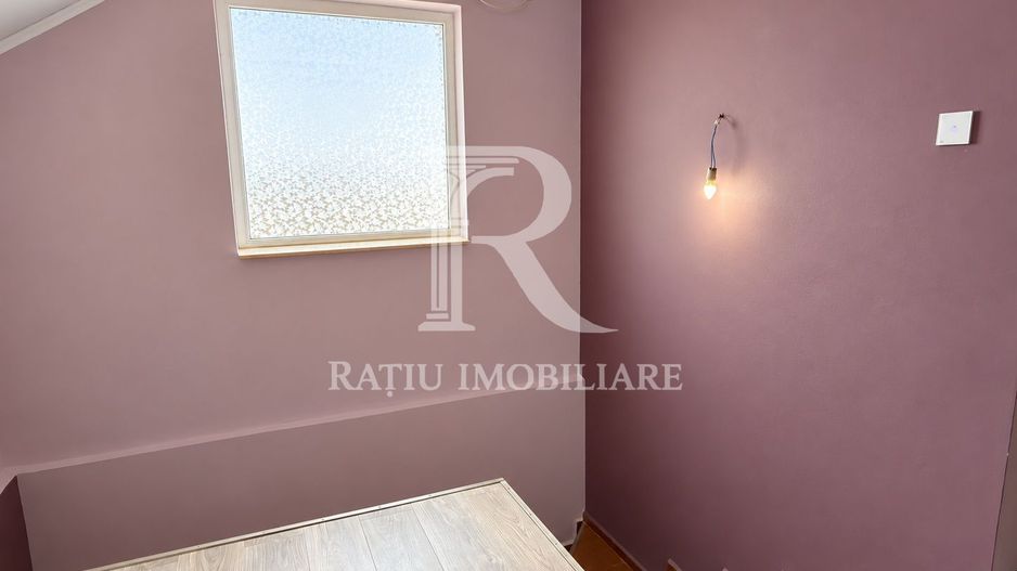 Casa independent energetic | Curte mare | Biharia | Oradea - Poză 9
