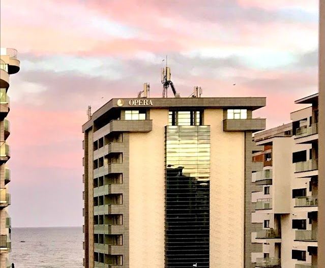 Studio de vanzare 40 mp Et. 3/4  Mamaia nord Twin Rezidence aproape de plaja - Poză 4