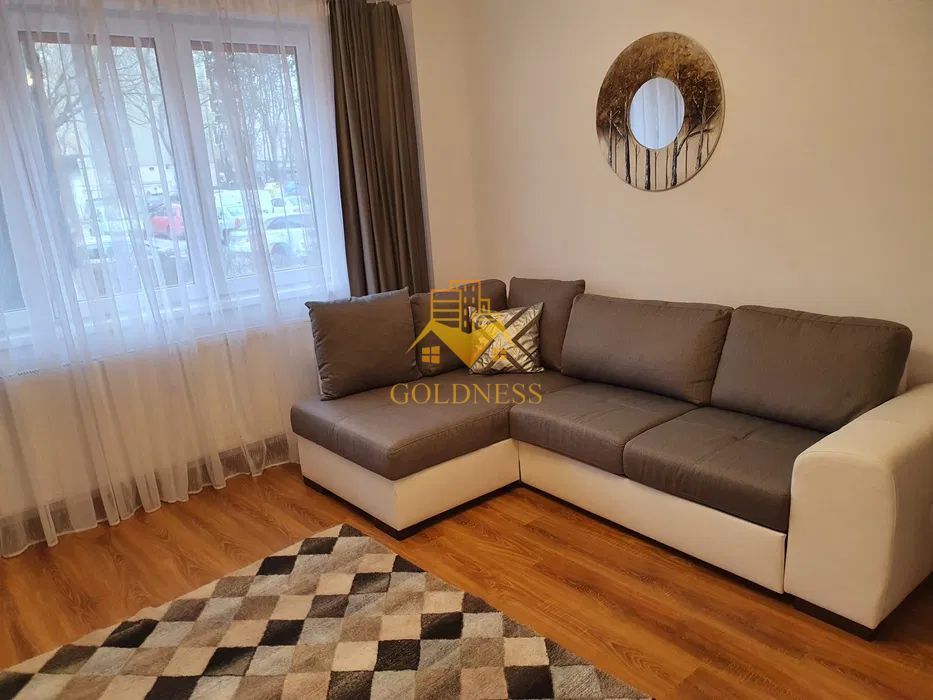 2 camere decomandate, Modern, Hotel Royal, Gheorgheni - Poză 1