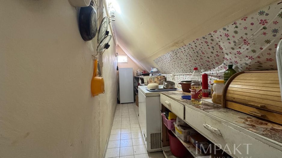 Casa cu teren generos in cartierul 'Intre Lacuri'!!! - Poză 9