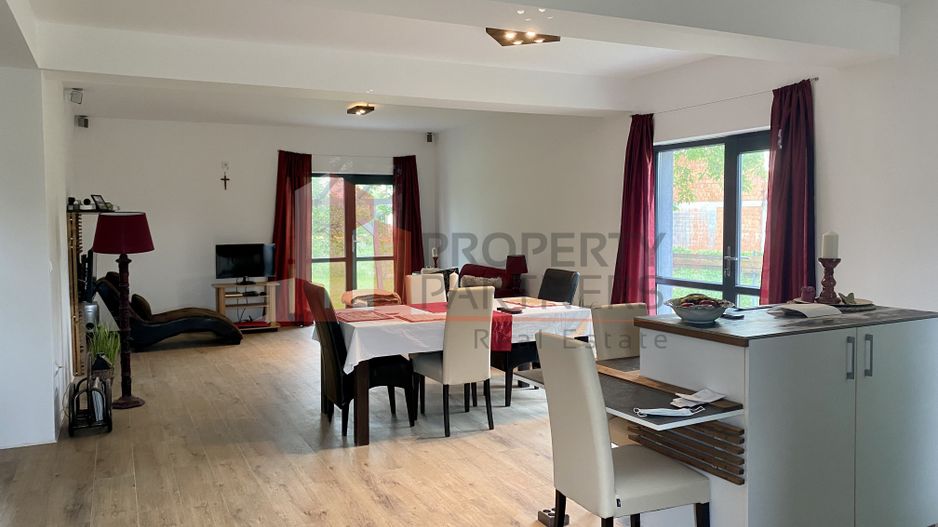 Casa cocheta langa padure - Gulia, DB. - Poză 7
