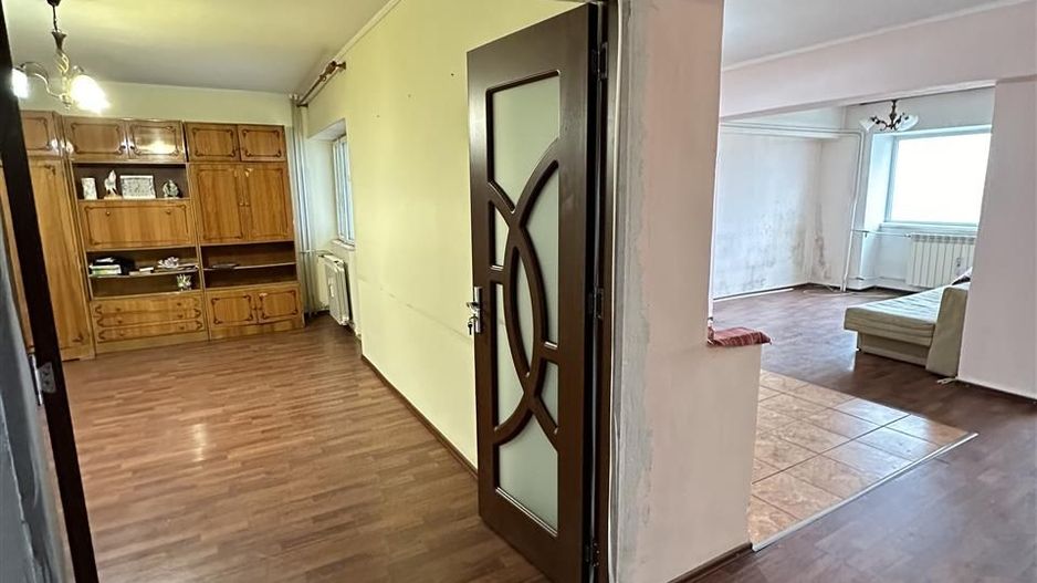 Apartament 3 camere tip U Dacia - Poză 11