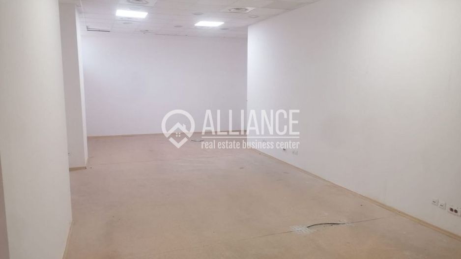 DACIA (COD10) - Spatiu comercial de inchiriat 223 mp utili - Poză 10