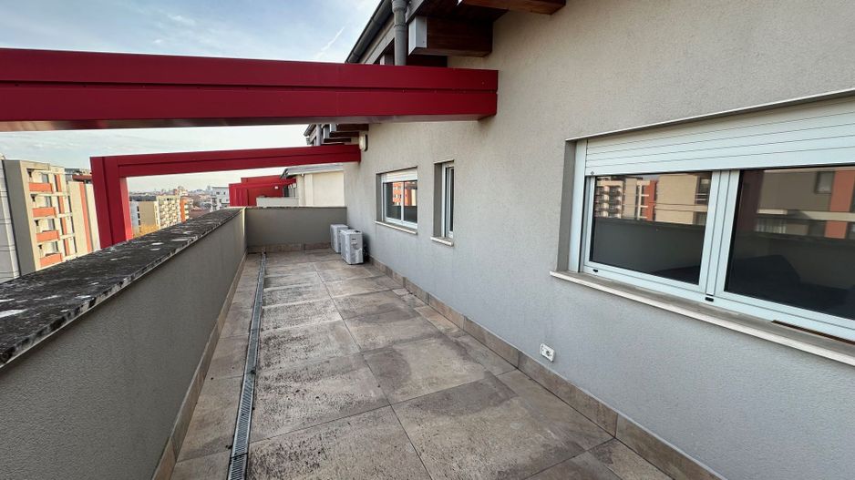 Apartament 3 camere cu terasa de 38 mp - Poză 4