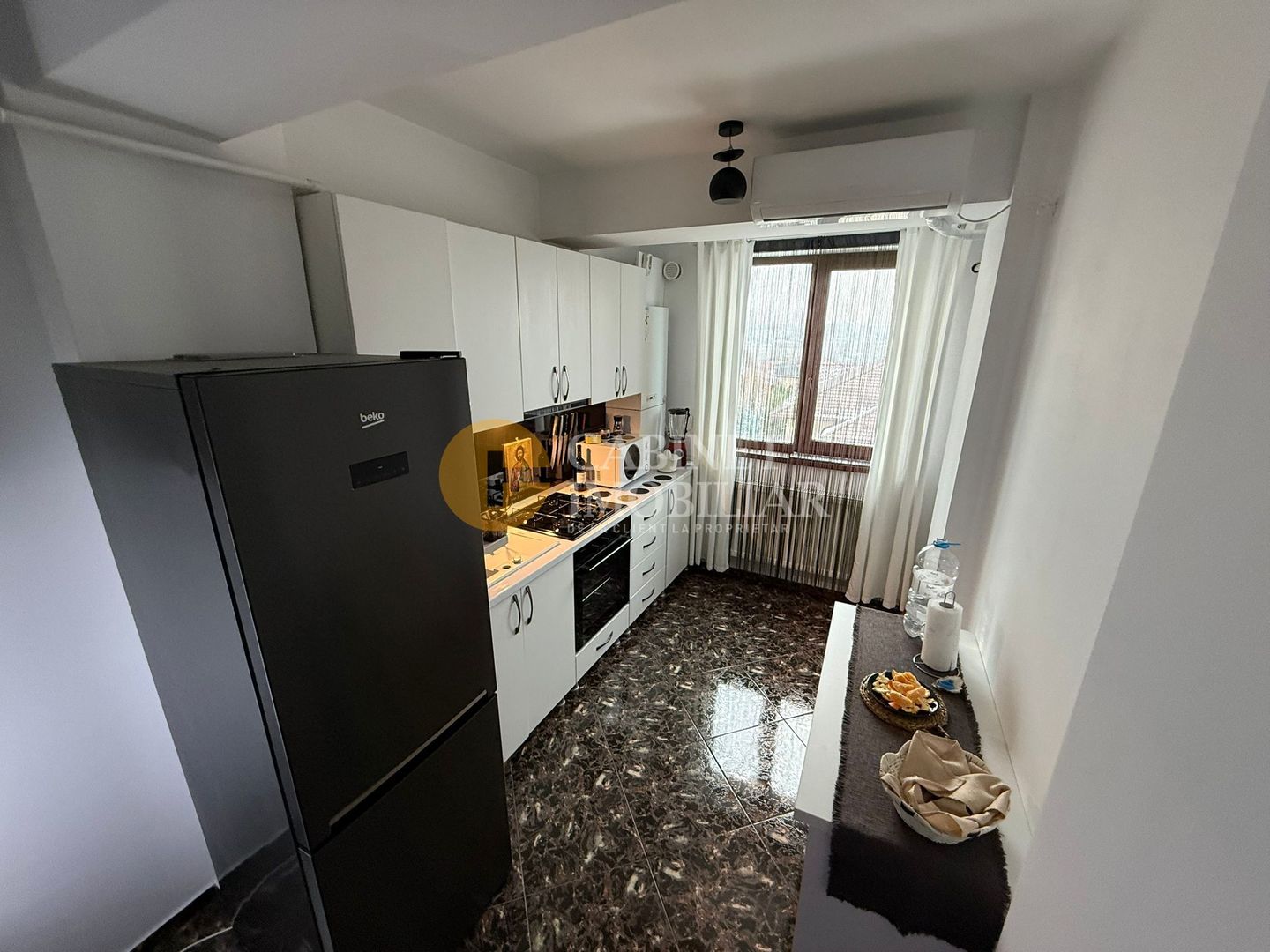 2 camere DECOMANDAT-- ETAJ 3-- Central, Valea Lupului - Poză 3
