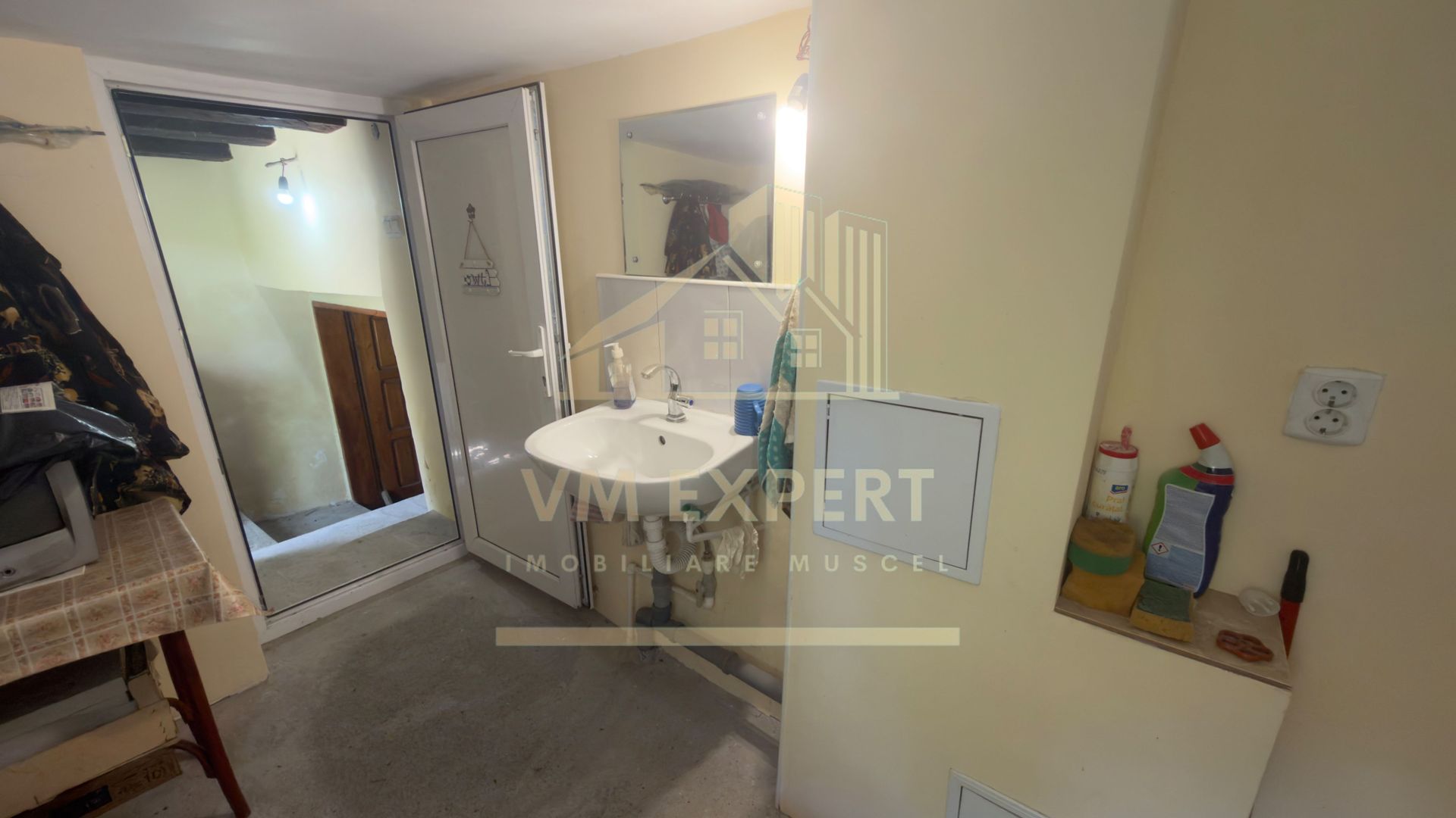 CASĂ 6 CAMERE TEREN 456 MP CENTRU CANPULUNG - Poză 47