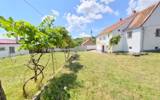 Casa individuala cu teren generos – 8.356 mp – Tichindeal, jud. Sibiu - Poză 35