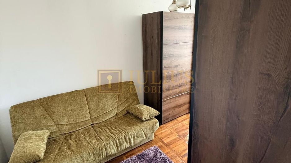 2 camere| vis a vis de Liceul Loga| zona superba, linistita| centrala proprie| - Poză 4