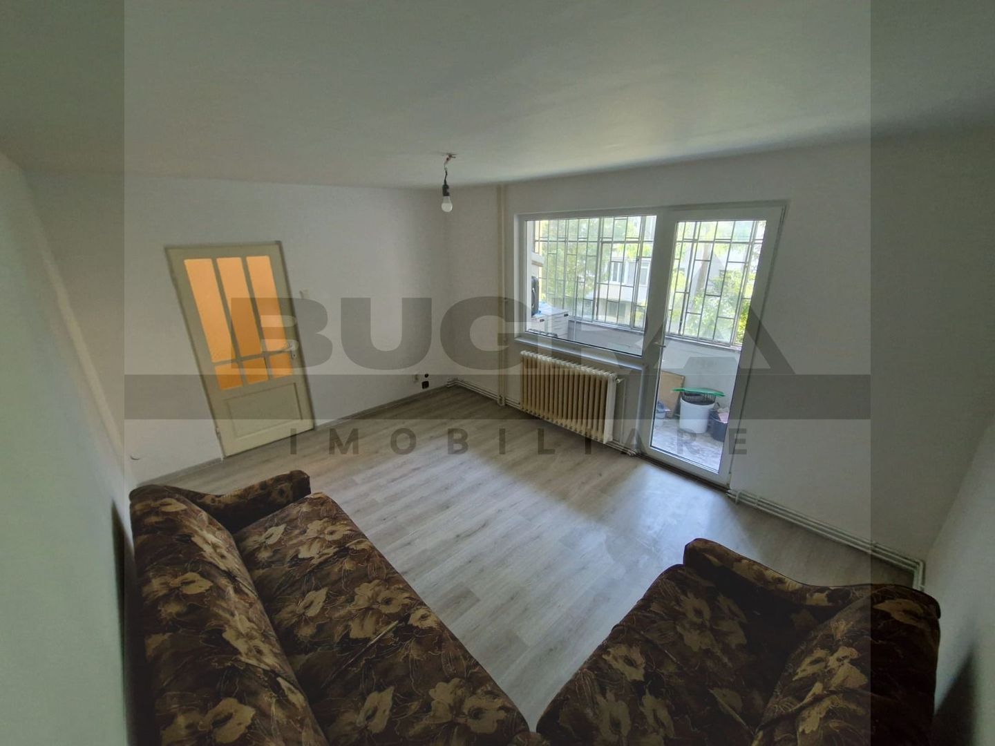 Apartament cu 3 camere, 65 mp, decomandat, zona strazii Primaverii - Poză 2