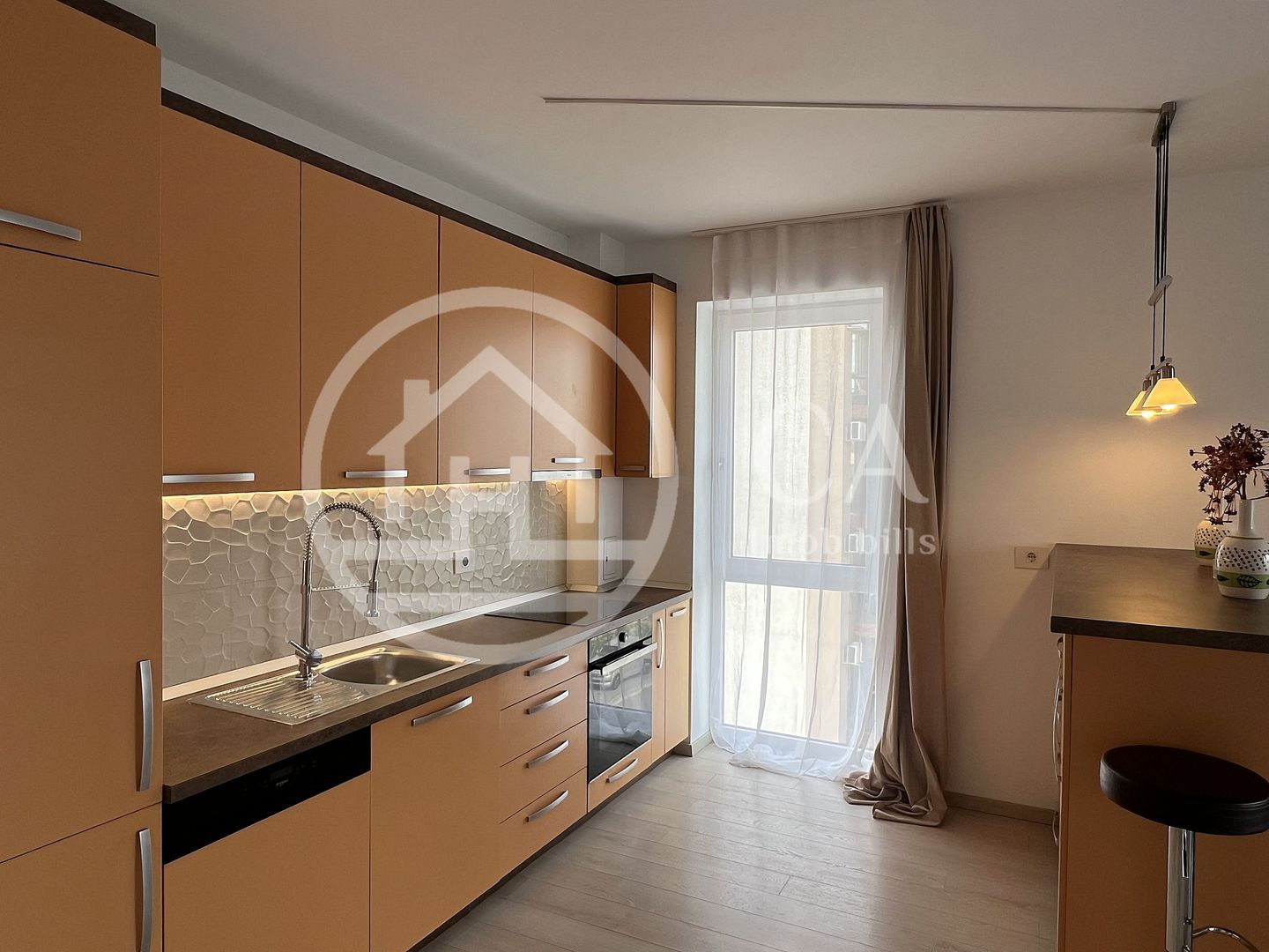 Apartament cu 3 camere de inchiriat in Prima Universitatii, Oradea - Poză 3