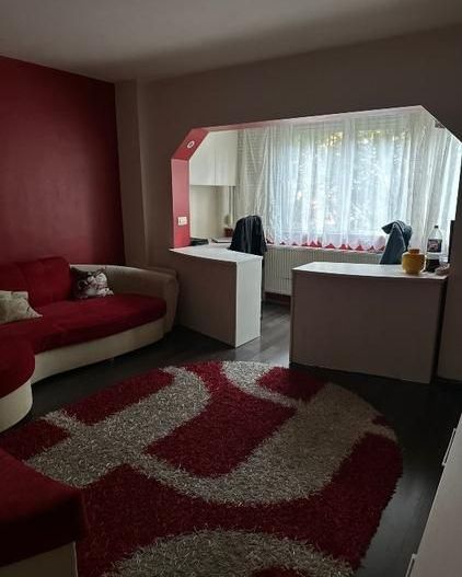 Apartament cu 3 camere, 2 băi, etaj 2, mobilat și utilat - Poză 3
