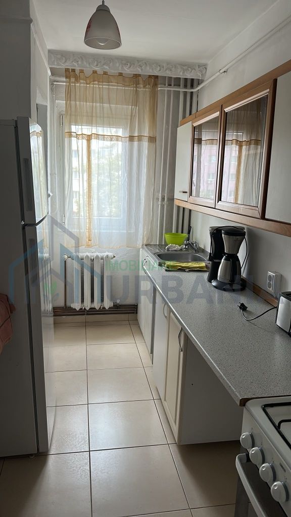 Apartament 3 camere de vânzare în Dacia, Iași, mobilat și izolat termic - Poză 2