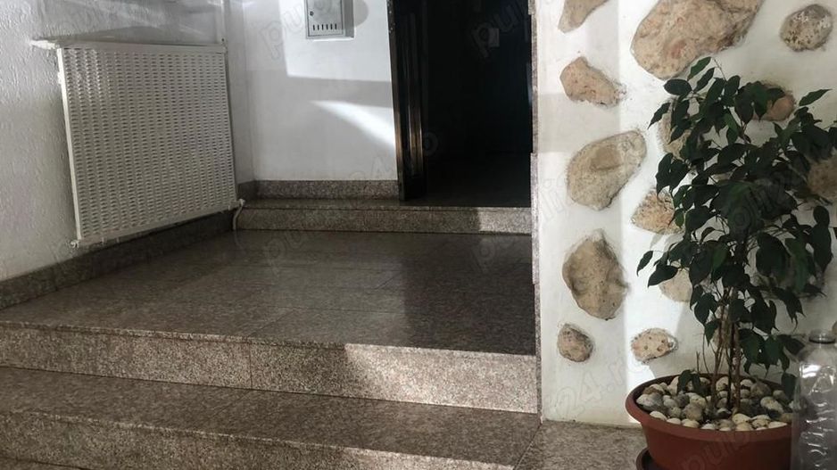 De Inchiriat Garsoniera pentru birouri 44 mp, renovata, etaj 1 - Poză 1