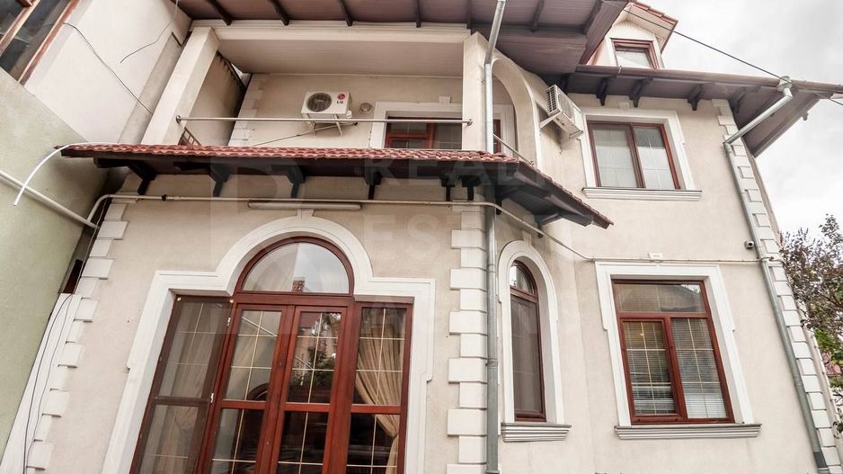 Chirie,casă, 350 mp, strada Nicolae Iorga, Centru - Poză 1