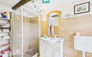 Casă deosebită la Urvişu de Beliu - Poză 13