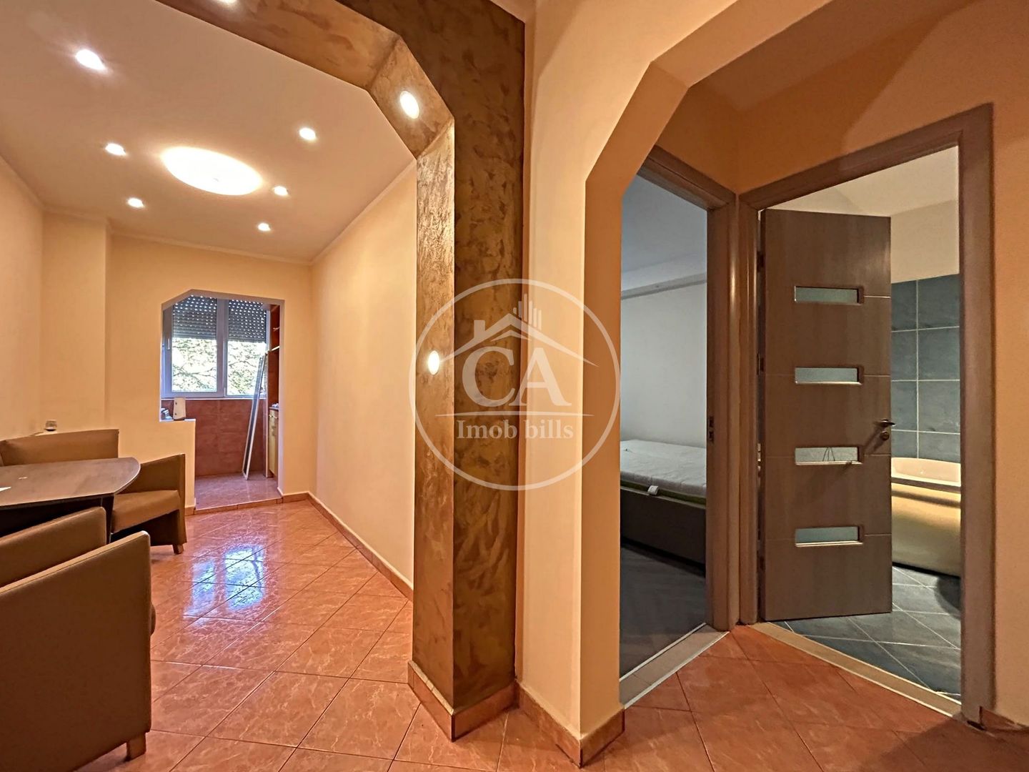 Apartament cu 2 camere de vanzare in zona Rogerius, Oradea - Poză 3