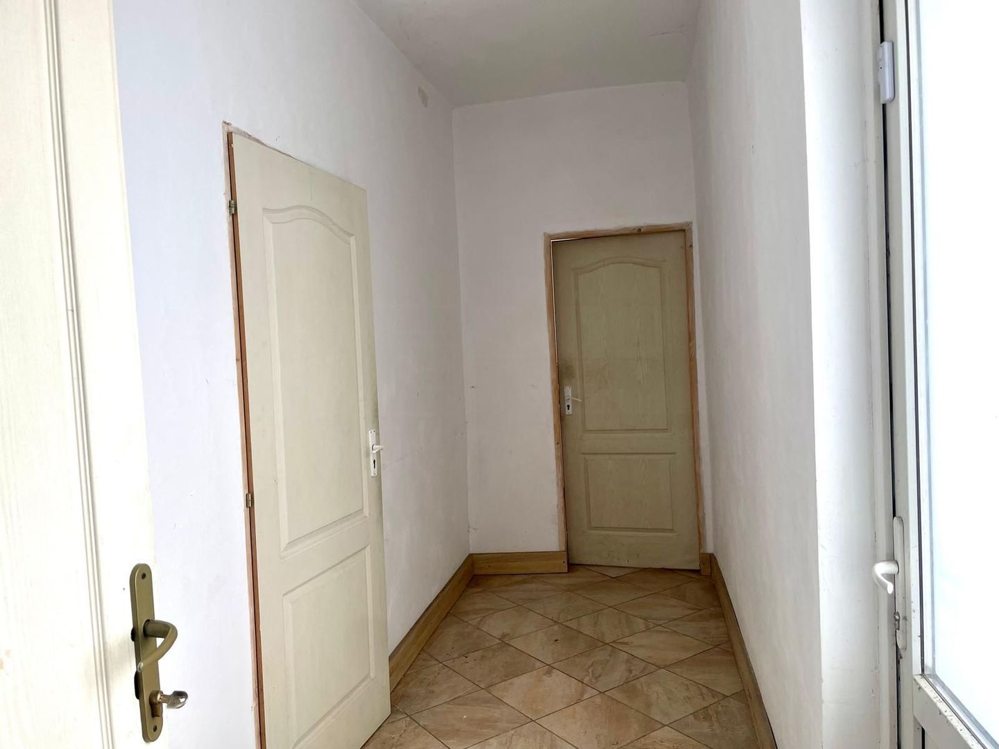 Spațiu comercial de Închiriere/Vânzare | 110 mp | Dornești - Poză 13