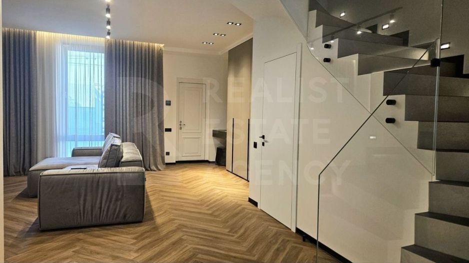 Chirie towhouse, 3 nivele, str. Lacului, Centru - Poză 3