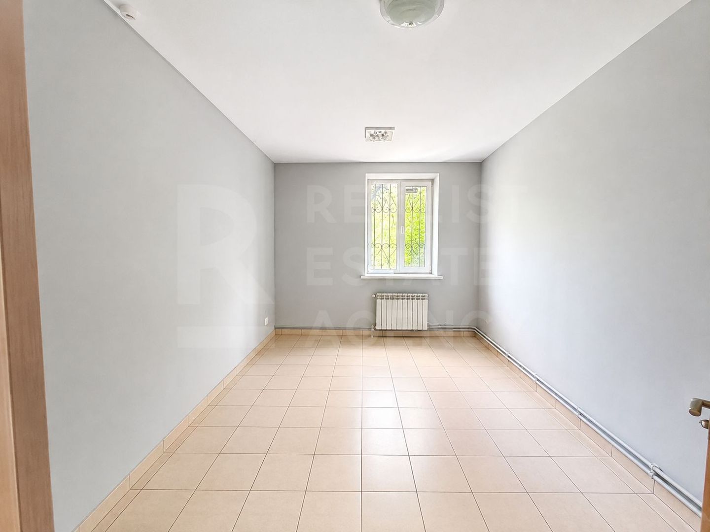 Chirie spatiu comercial/birou 79.9 mp, str. Alexandr Puşkin, Rîșcani - Poză 4
