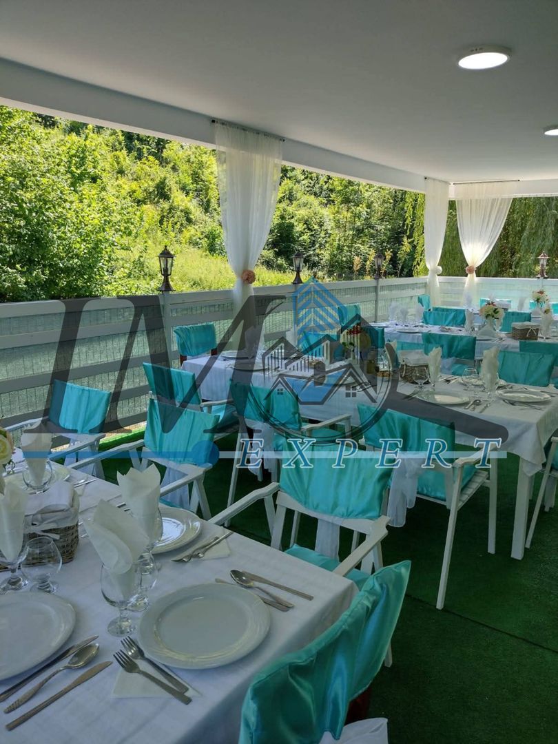 Casa/Pensiune/Restaurant de vanzare Cugir - Poză 3