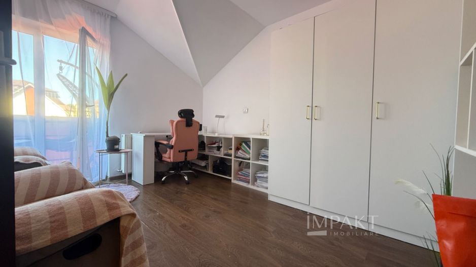 Apartament pe 3 niveluri cu 3 camere si pod amenajat in Manastur - Poză 12