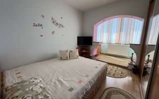 Apartament 3 camere | Decomandat | 2 Balcoane |  Valea Aurie - Poză 3