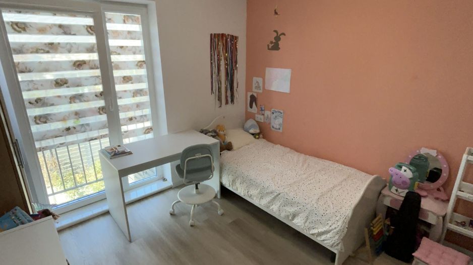 Casa cu Gradina in  Europa, cu 2 Parcari - Poză 14