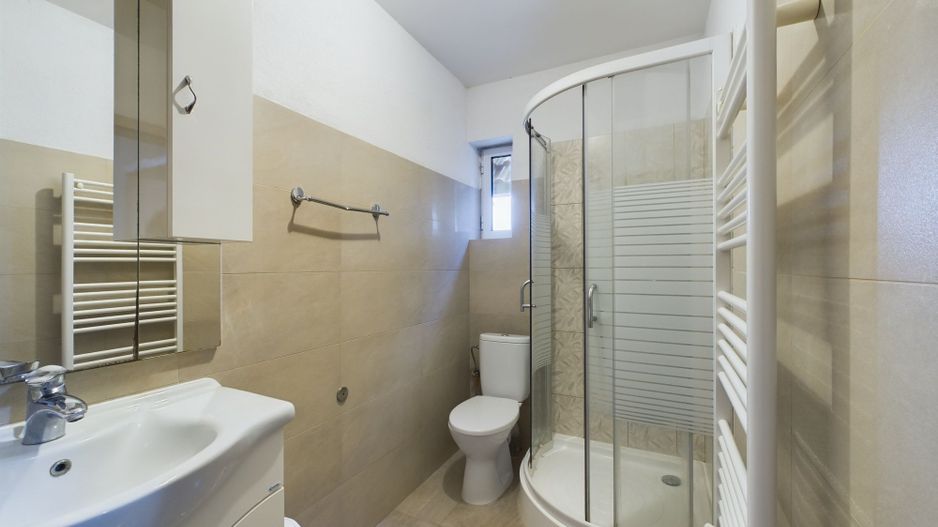 Casă modernă în Giroc, complet mobilată și utilată - Poză 21