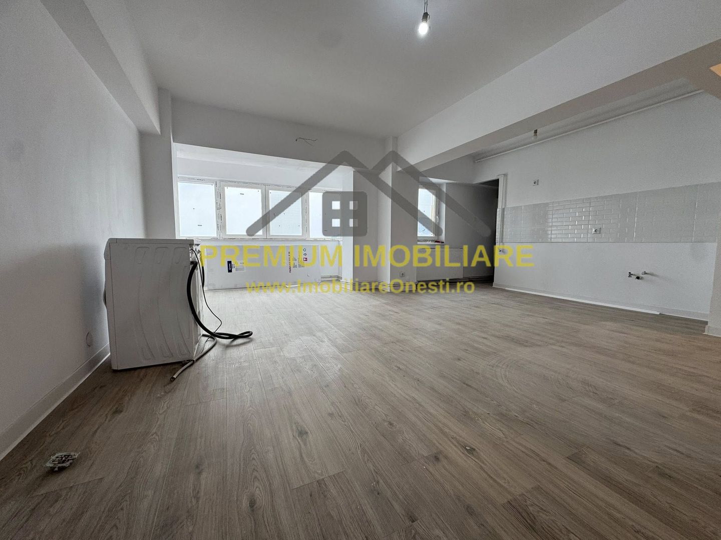 Garsoniera de vanzare - Zona de jos - Poză 5