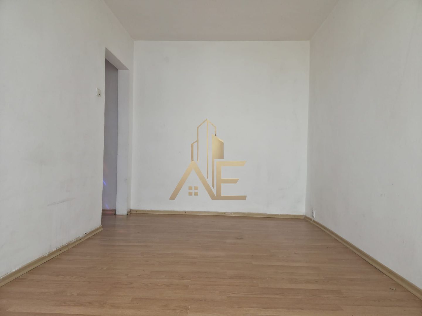 Apartament 2 camere – Str. Lalelelor nr. 6, etaj 1 - Poză 6