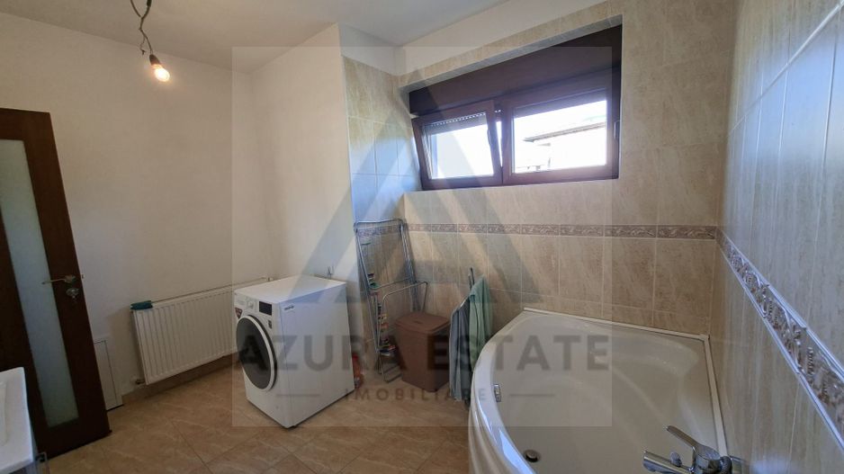 Casa intabulata 5 camere 2 bai si curte generoasa in Bavaria Park - Poză 7