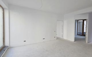 Apartament de vanzare 3 camere + curte 75mp***Domenii - Poză 5