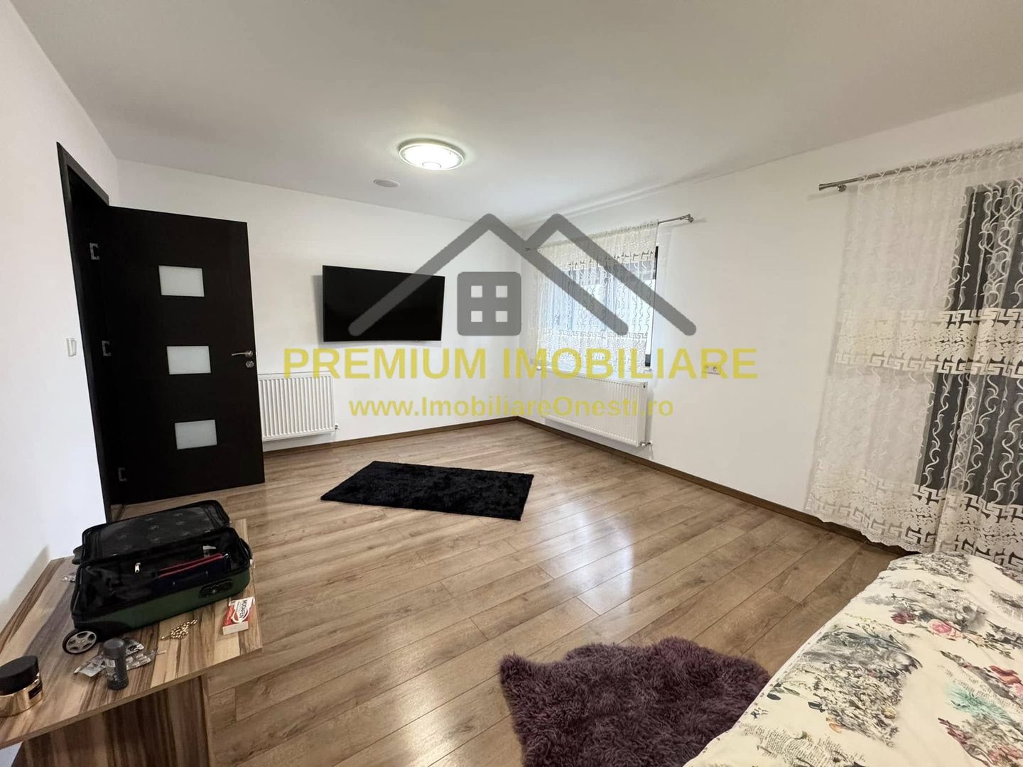 Vila la 13 km de Onesti - Poză 28