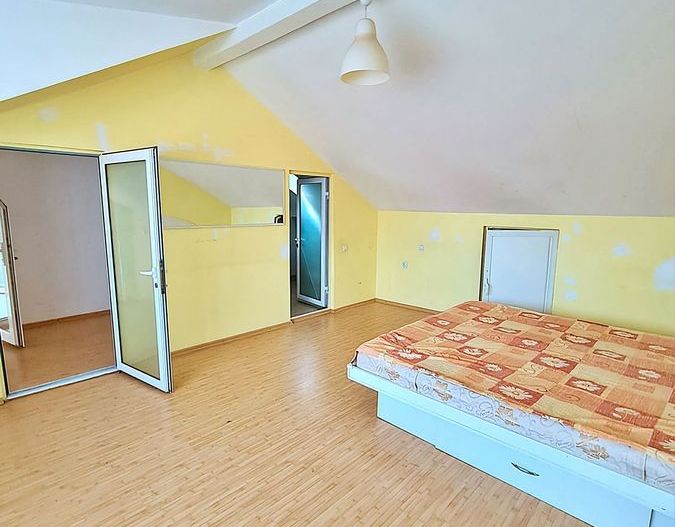 Casa in zona centralain vecinatatea padurii - Poză 13