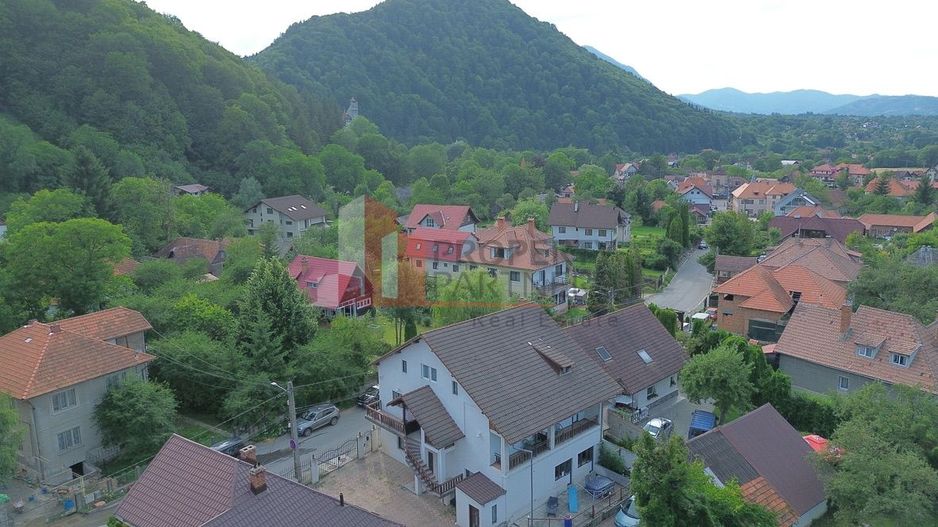 Pensiune lângă Castelul Bran | 9 camere | Pregătită pentru activitate - Poză 21