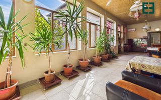 Casă cu 10 camere și 1437 mp teren în Ineu - Arad - Poză 11