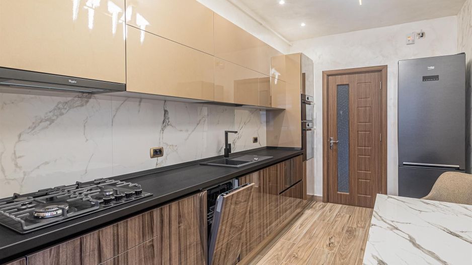 Apartament 2 camere | 2 bai | LUX | Parcare | Tractorul - Poză 4