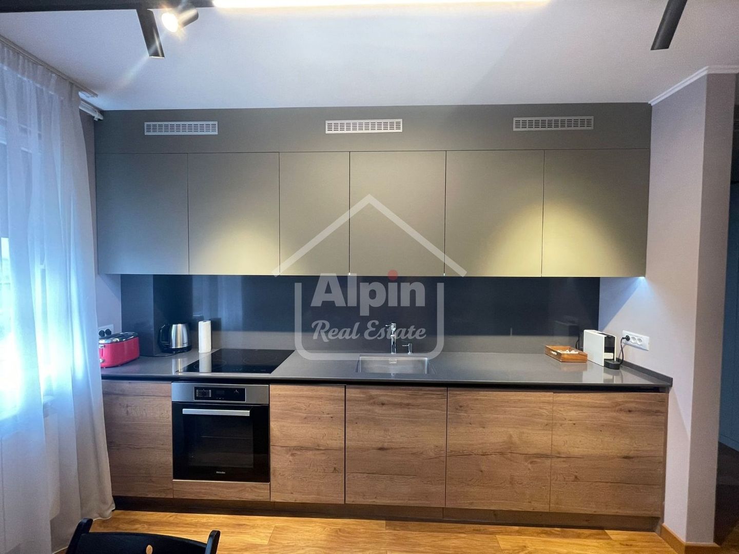Apartament Finisaje Calitative I Tractorul Coresi - Poză 8