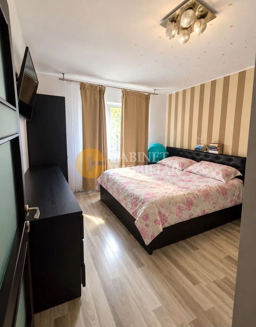 APARTAMENT 3 CAMERE - DECOMANDAT - TARGU CUCU - Poză 2