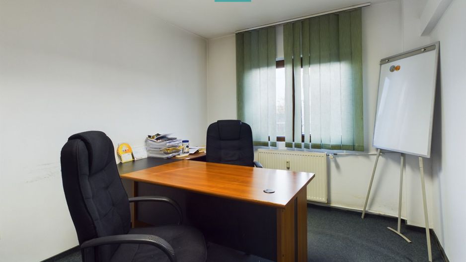 Apartament cu 3 camere decomandat zona Ramada - Poză 1