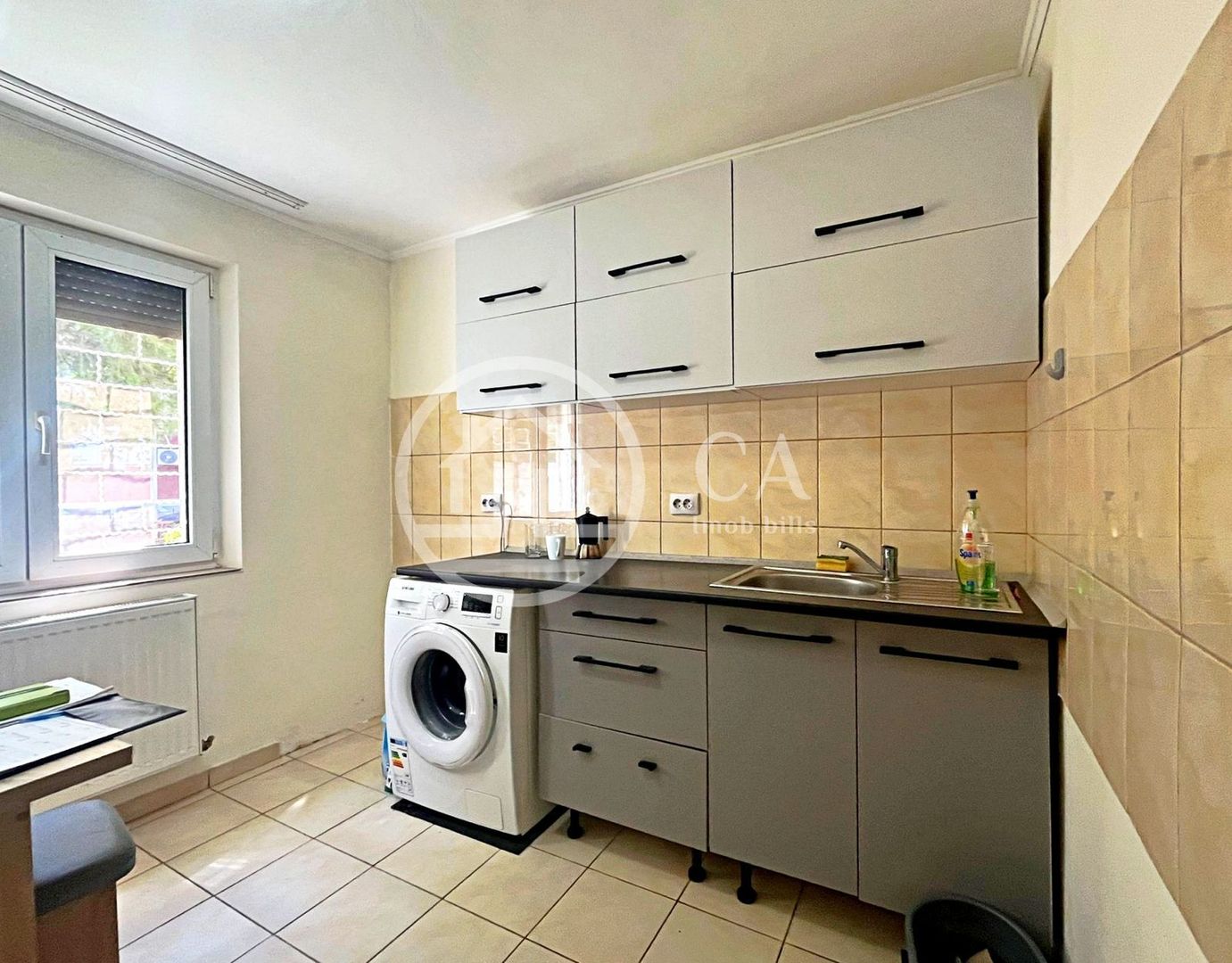 Apartament cu 1 cameră de vanzare în zona Rogerius, Oradea - Poză 2