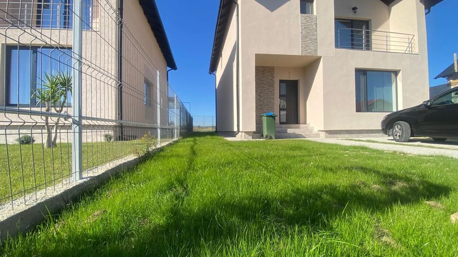 Casa la cheie! Vanzare casa cu 4 camere in Priseaca - Poză 1