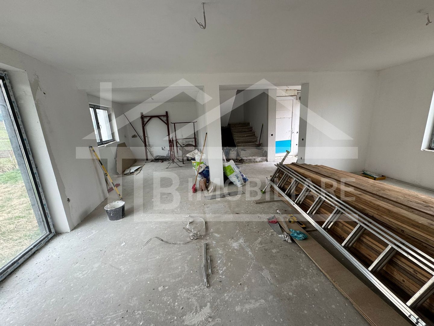 Casa cu 4 camere, 119 mp, Zona Voiniceni - Poză 2