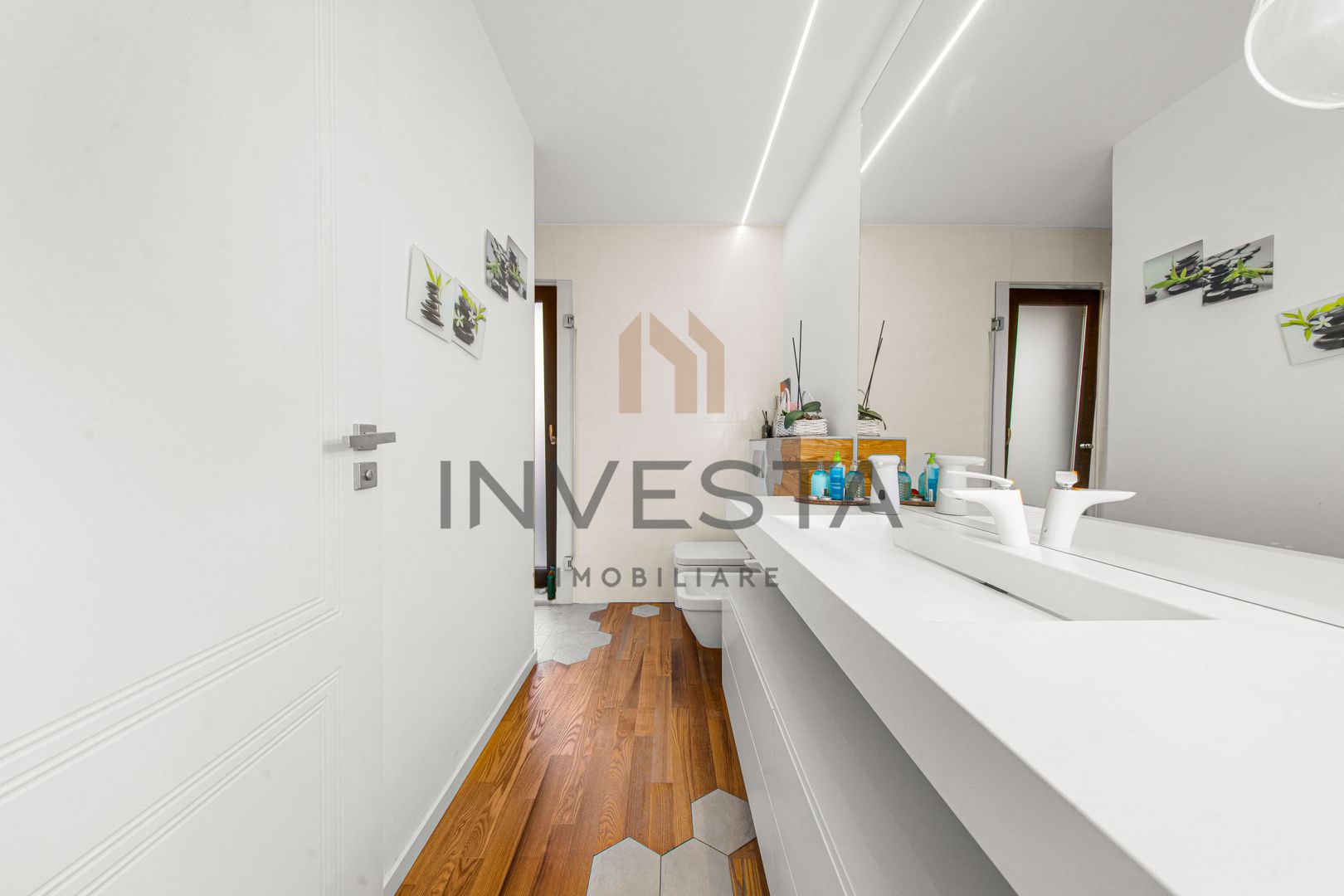 PENTHOUSE DE LUX, 180 MP UTILI + 250 MP TERASE, ACCES PRIVAT CU LIFT! - Poză 13