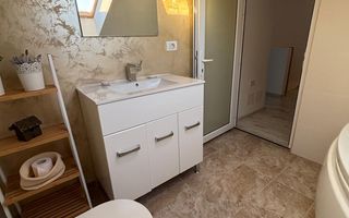 Apartament 4 camere, LUX, Capat CUG- 650 EURO - Poză 18