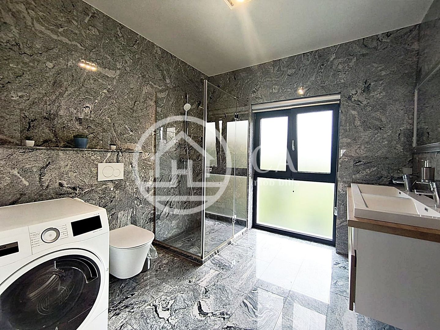 Apartament la casa de închiriat cu 3 camere în Cihei - Poză 10