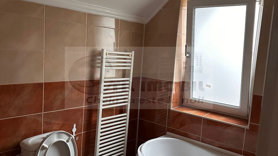 Vila individuala 4 camere (136mp) - teren 576 mp - 195.000 euro ! - Poză 10